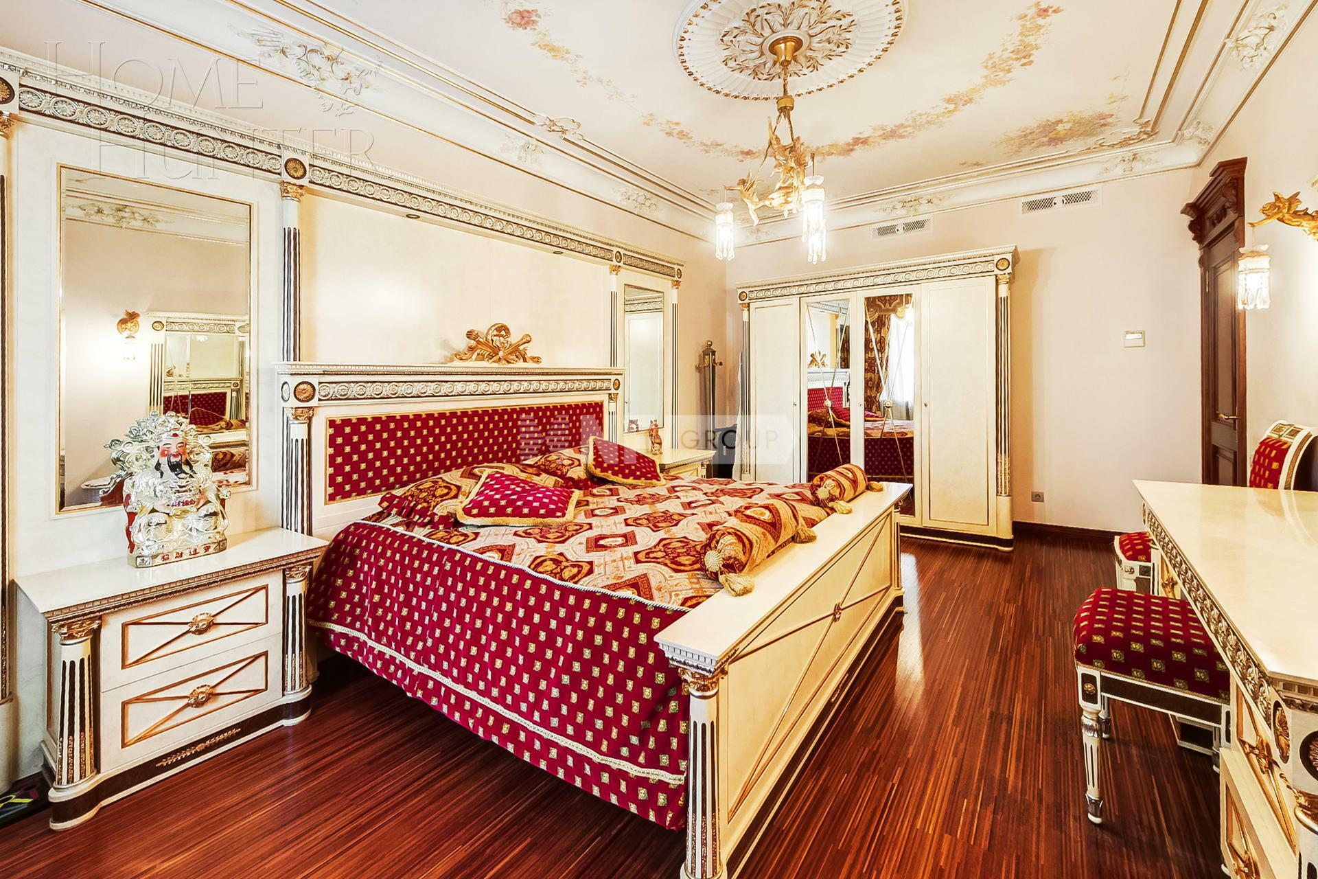 10-КОМН. КВАРТИРА С ОТДЕЛКОЙ 560 М² НА 4 ЭТАЖЕ