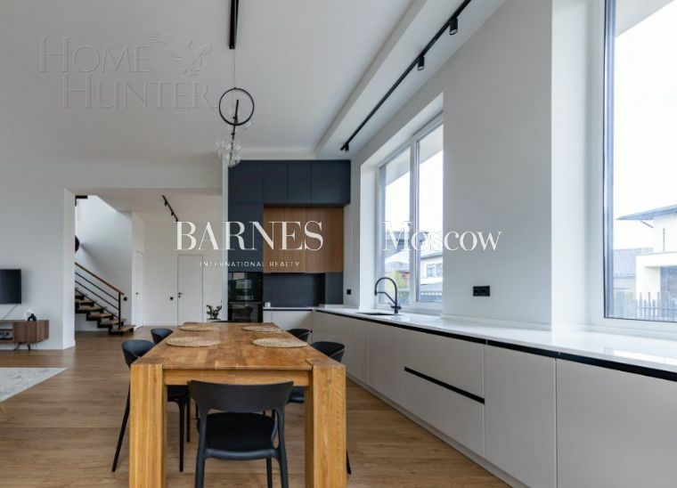 2-этажный коттедж 260 м² с отделкой