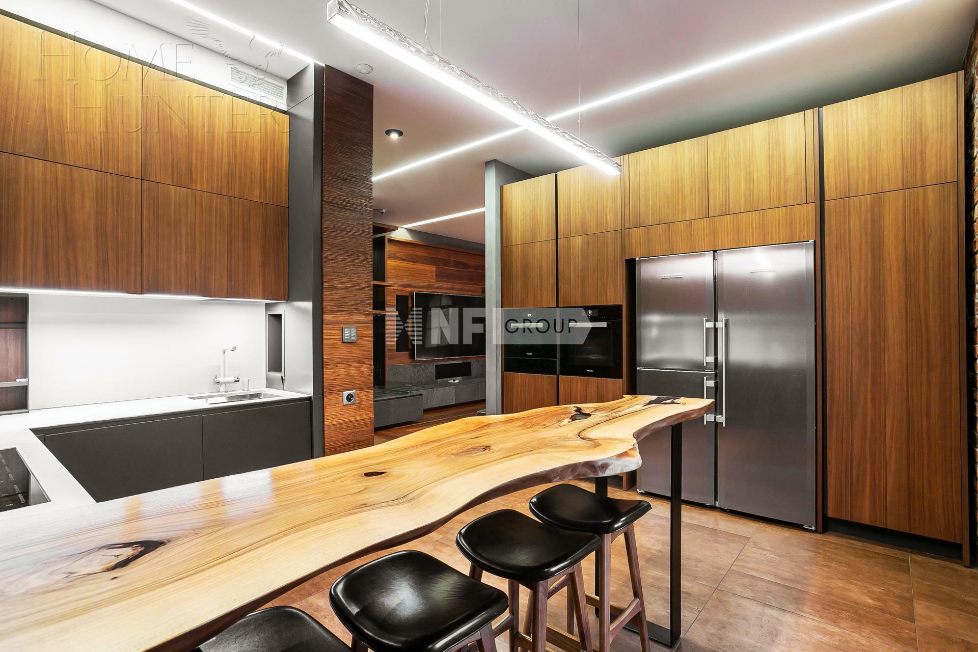 4-КОМН. КВАРТИРА С ОТДЕЛКОЙ 184.1 М² НА 4 ЭТАЖЕ