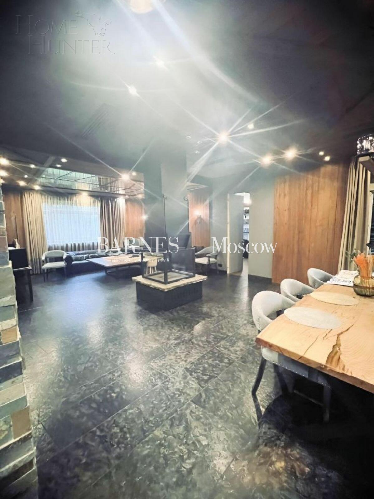 3-этажный коттедж 700 м² с отделкой