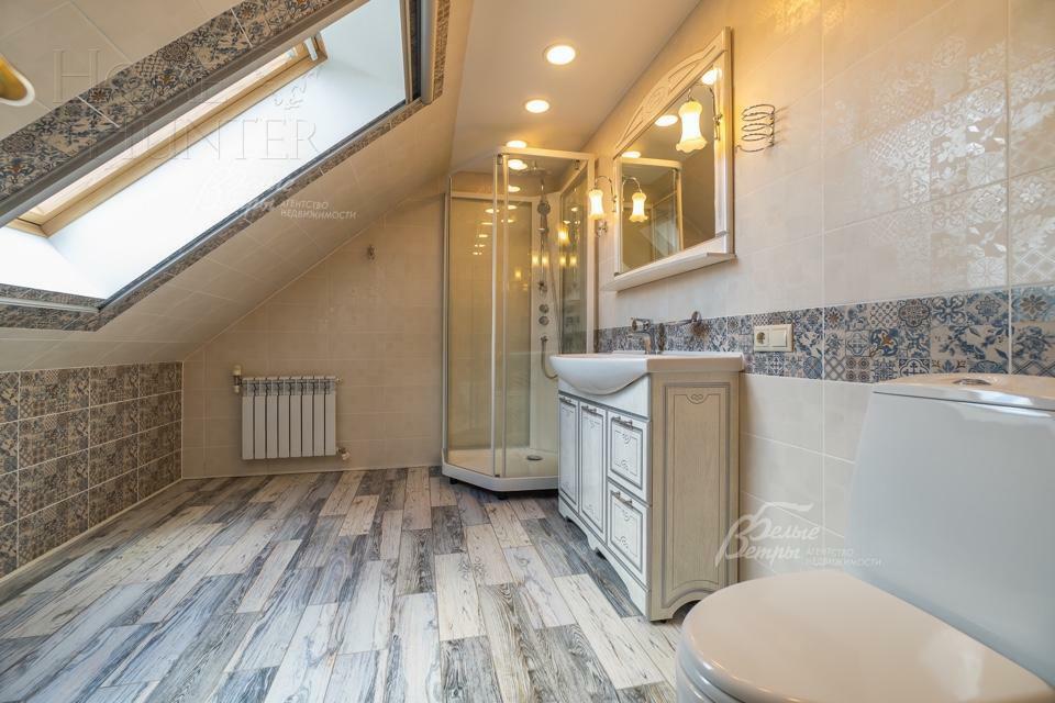 2-этажный коттедж 370 м² с отделкой