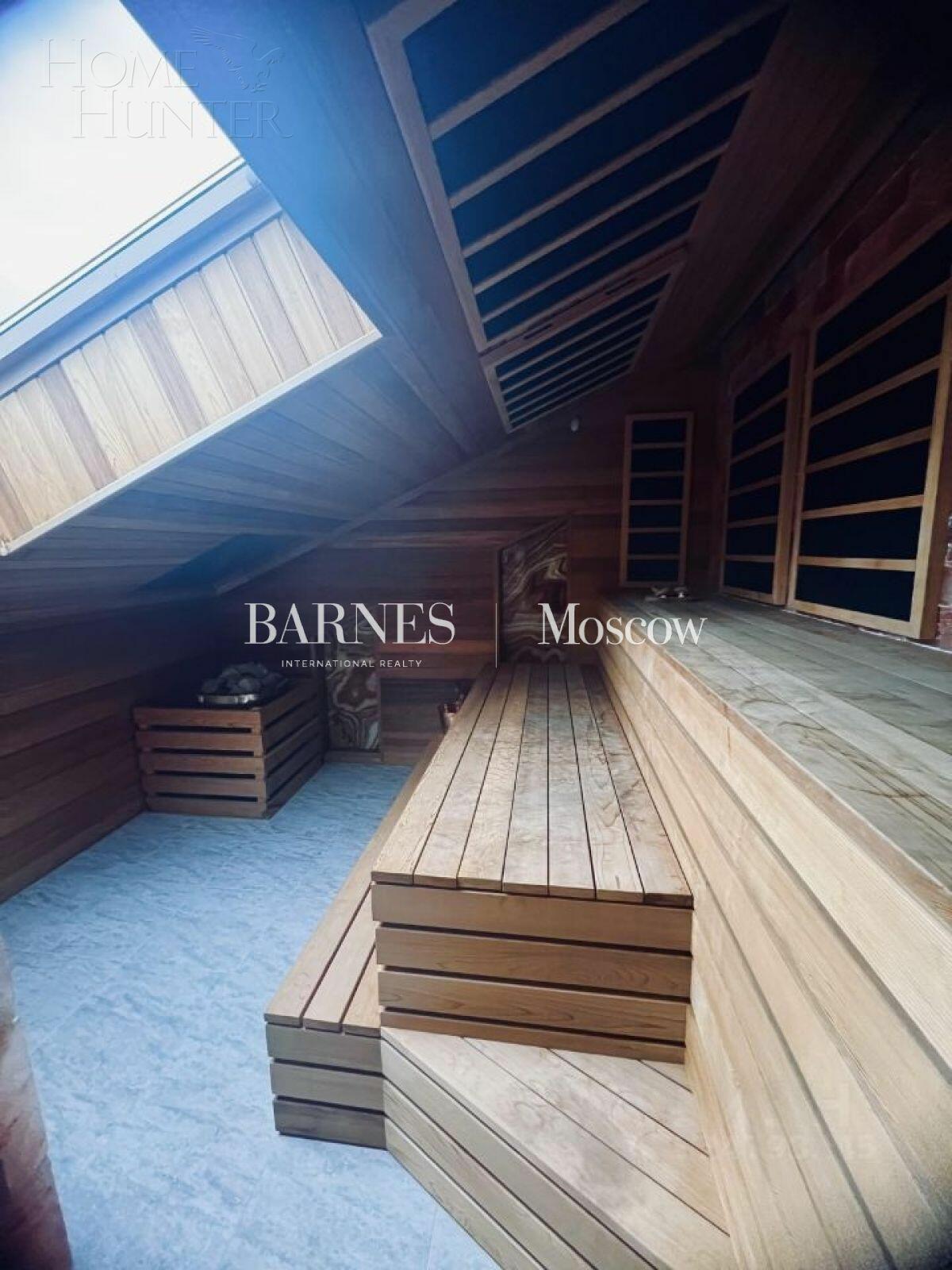 3-этажный коттедж 700 м² с отделкой