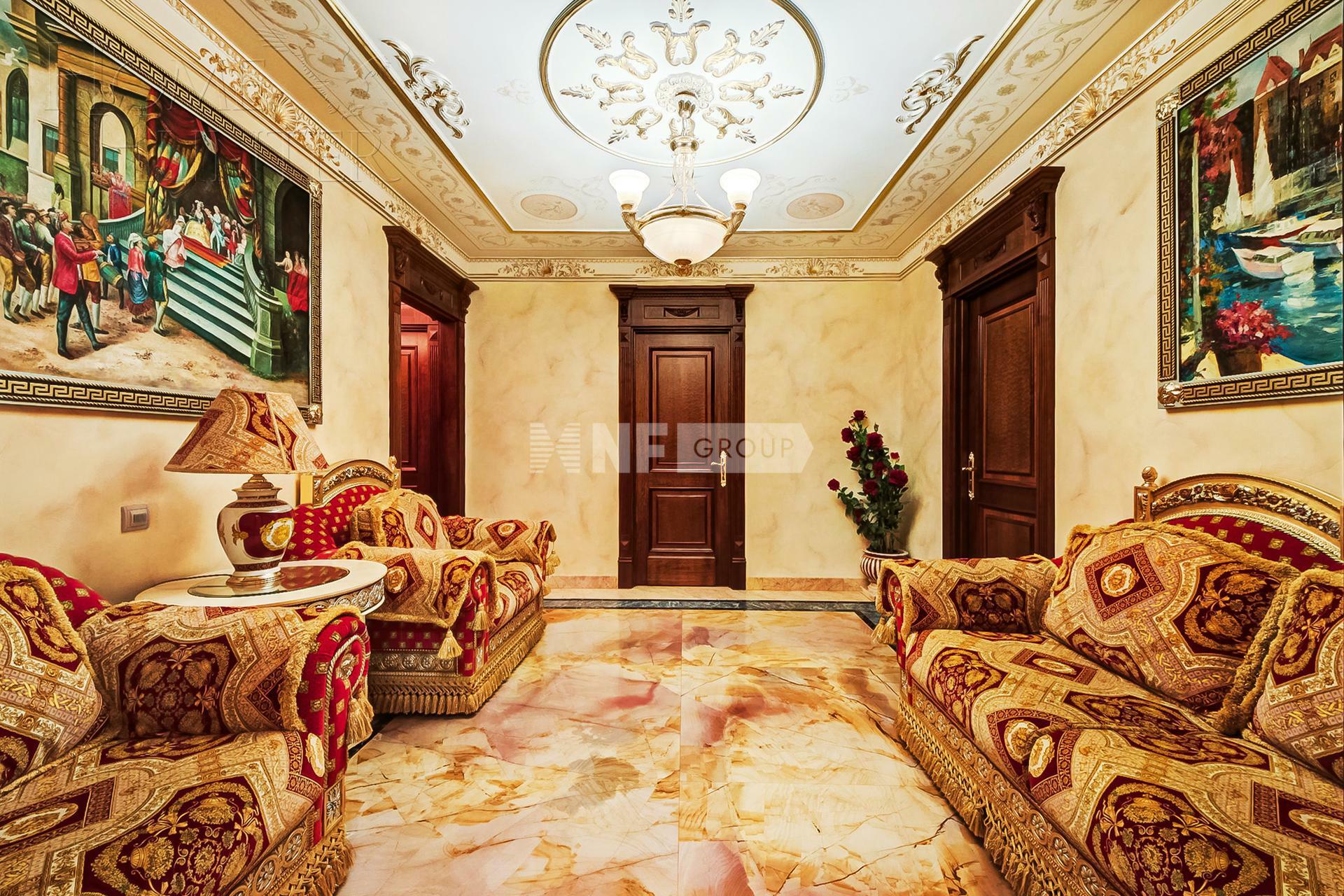 10-КОМН. КВАРТИРА С ОТДЕЛКОЙ 560 М² НА 4 ЭТАЖЕ