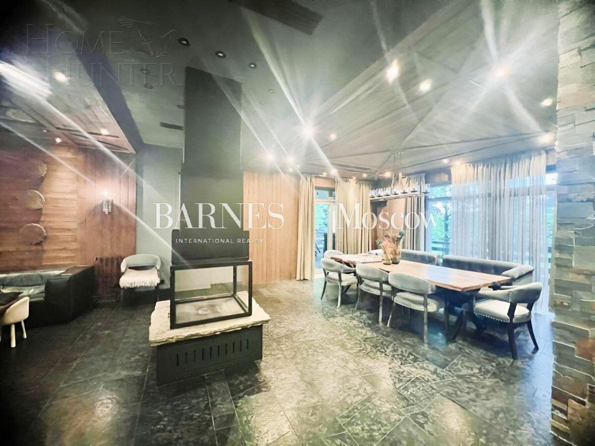 3-этажный коттедж 700 м² с отделкой