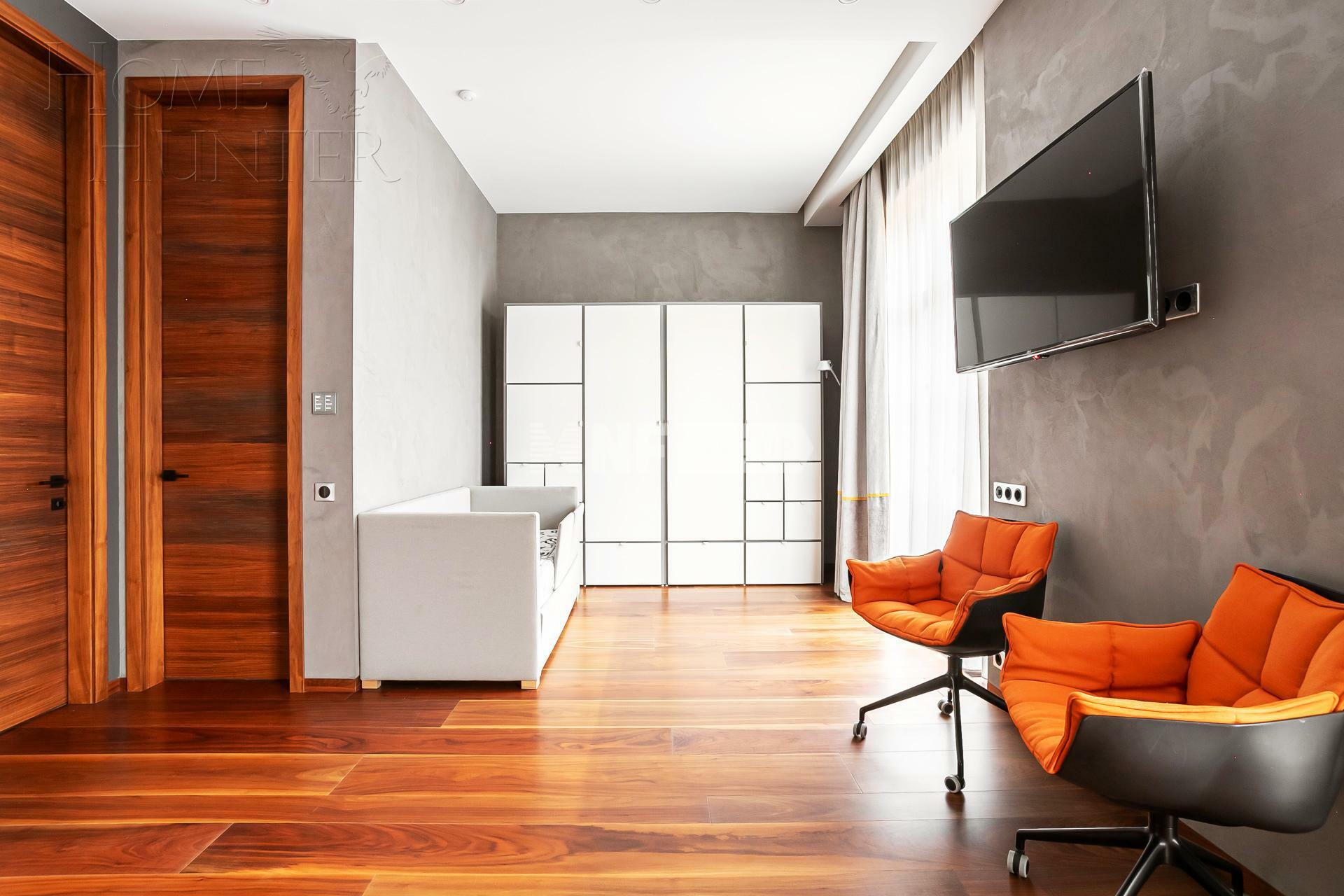 4-КОМН. КВАРТИРА С ОТДЕЛКОЙ 184.1 М² НА 4 ЭТАЖЕ