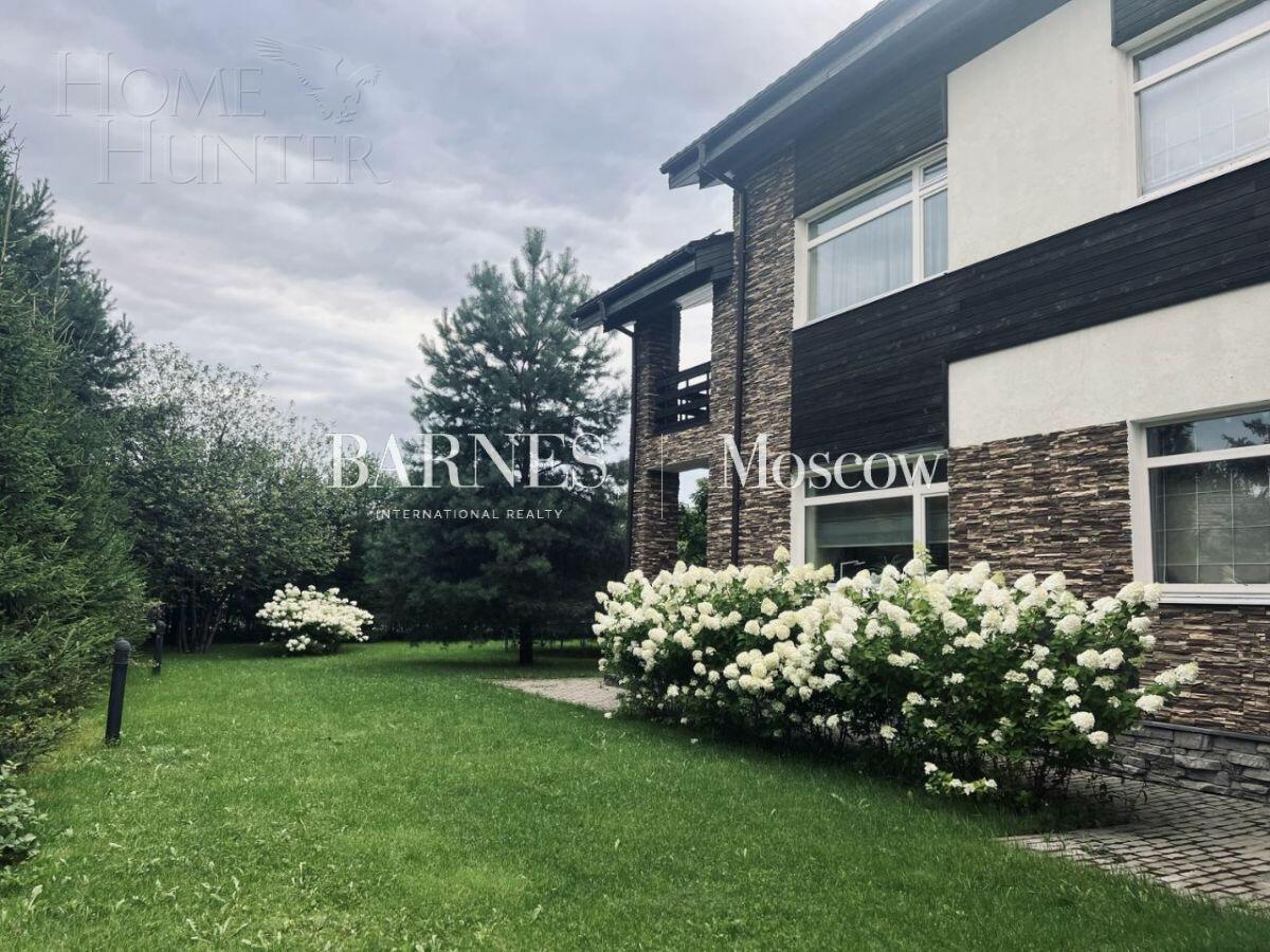 3-этажный коттедж 700 м² с отделкой