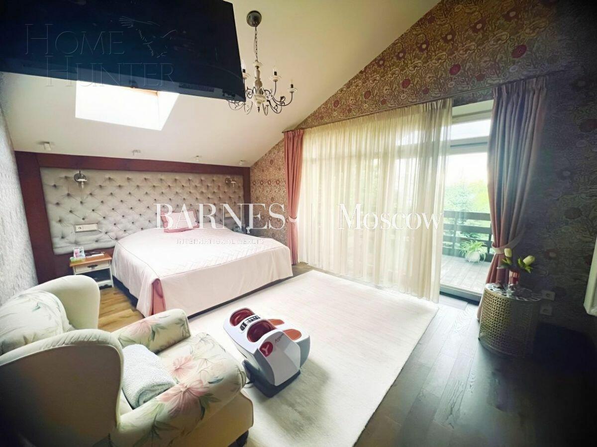 3-этажный коттедж 700 м² с отделкой