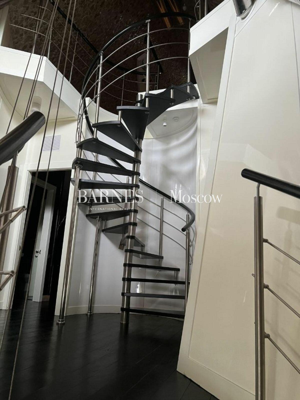 2-этажный коттедж 409.4 м² с отделкой