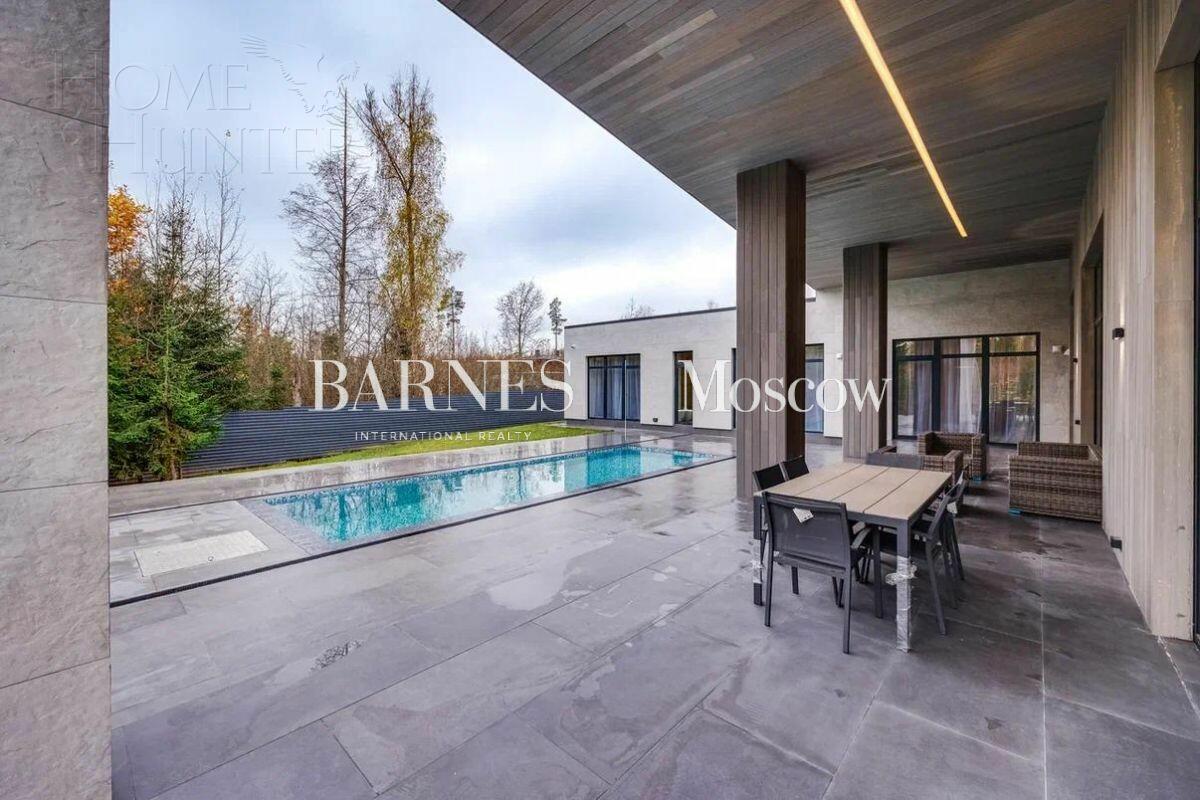 1-этажный коттедж 440 м² с отделкой