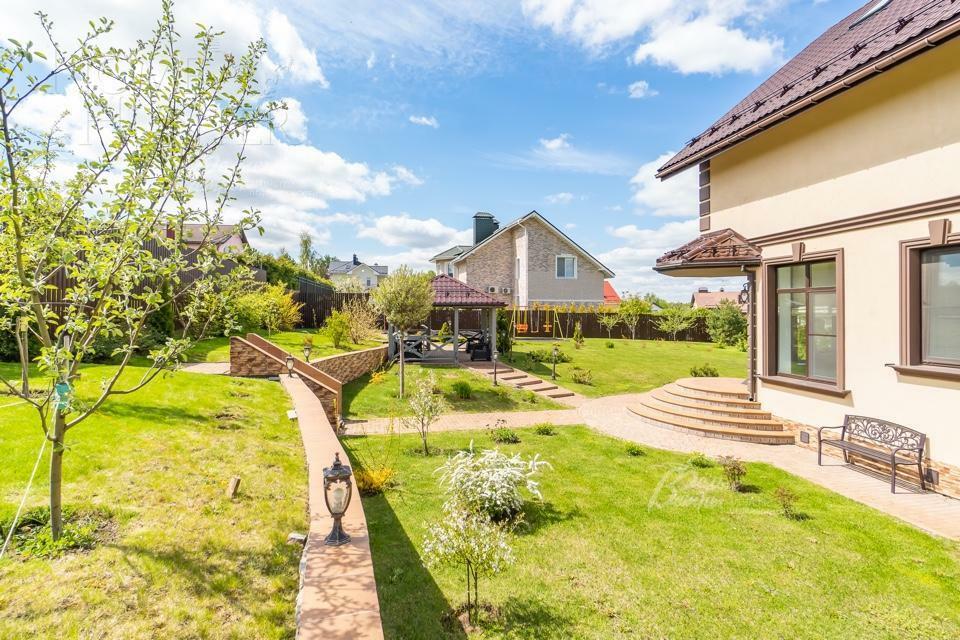 2-этажный коттедж 370 м² с отделкой