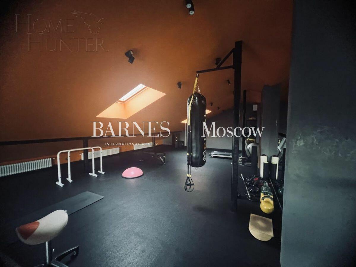 3-этажный коттедж 700 м² с отделкой