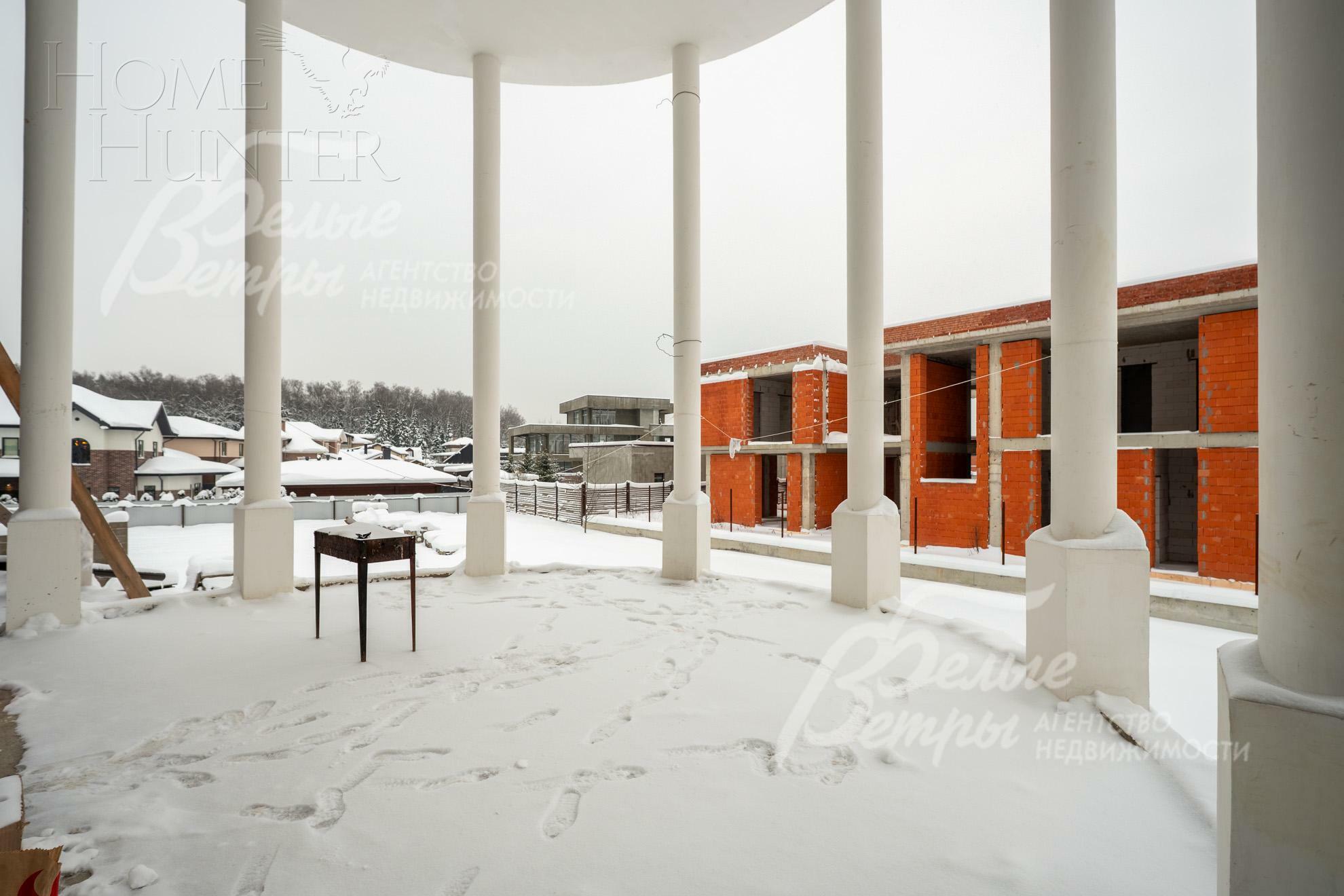 2-этажный коттедж 702 м² без отделки