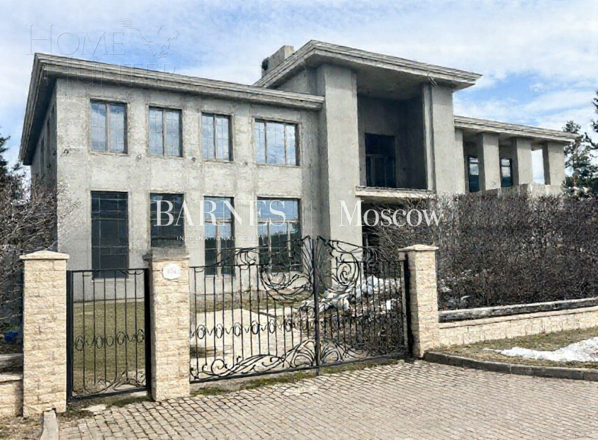 2-этажный коттедж 1 100 м² без отделки