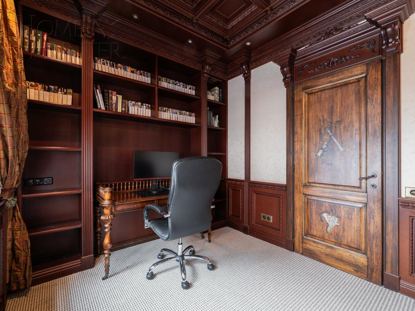 3-КОМН. КВАРТИРА С ОТДЕЛКОЙ 219.5 М² НА 10 ЭТАЖЕ