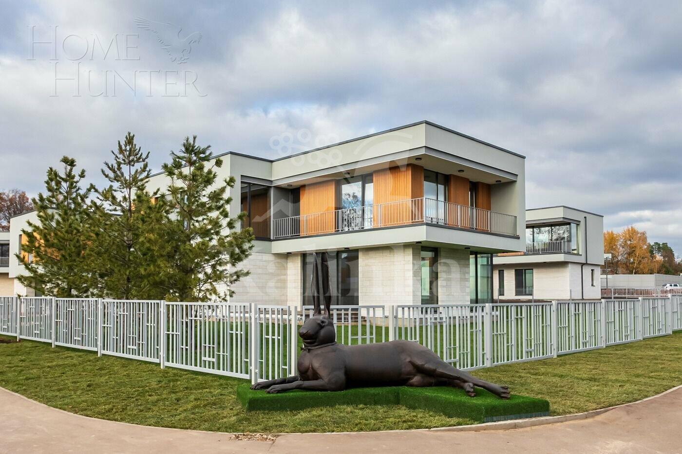 2-этажный коттедж 525.8 м² без отделки