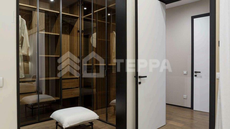 2-этажный коттедж 377 м² с отделкой