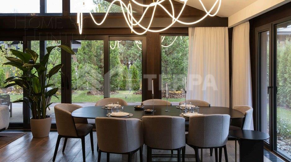 2-этажный коттедж 377 м² с отделкой