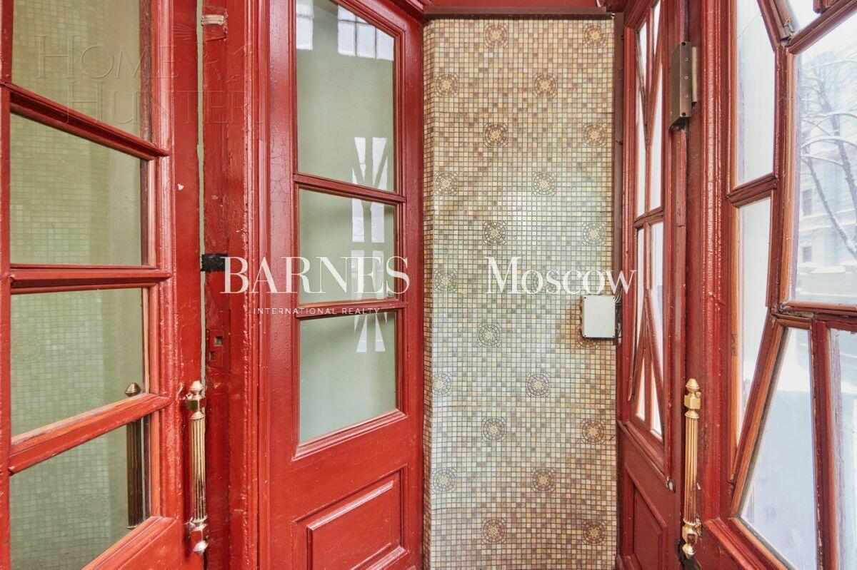 3-КОМН. КВАРТИРА С ОТДЕЛКОЙ 136.5 М² НА 3 ЭТАЖЕ