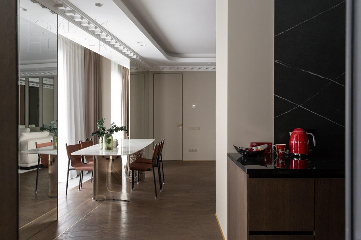 5-КОМН. КВАРТИРА С ОТДЕЛКОЙ 151 М² НА 19 ЭТАЖЕ