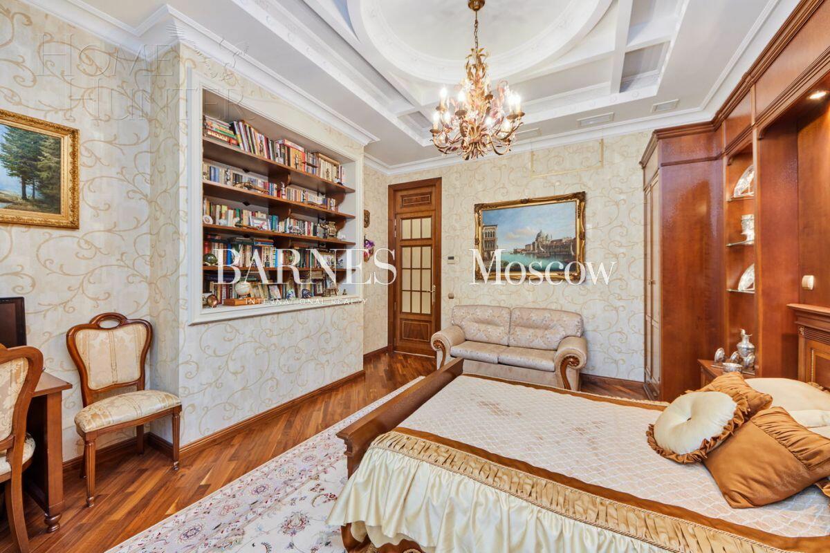 3-КОМН. КВАРТИРА С ОТДЕЛКОЙ 136.5 М² НА 3 ЭТАЖЕ