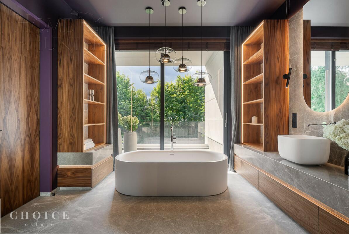 2-этажный коттедж 1 256 м² с отделкой