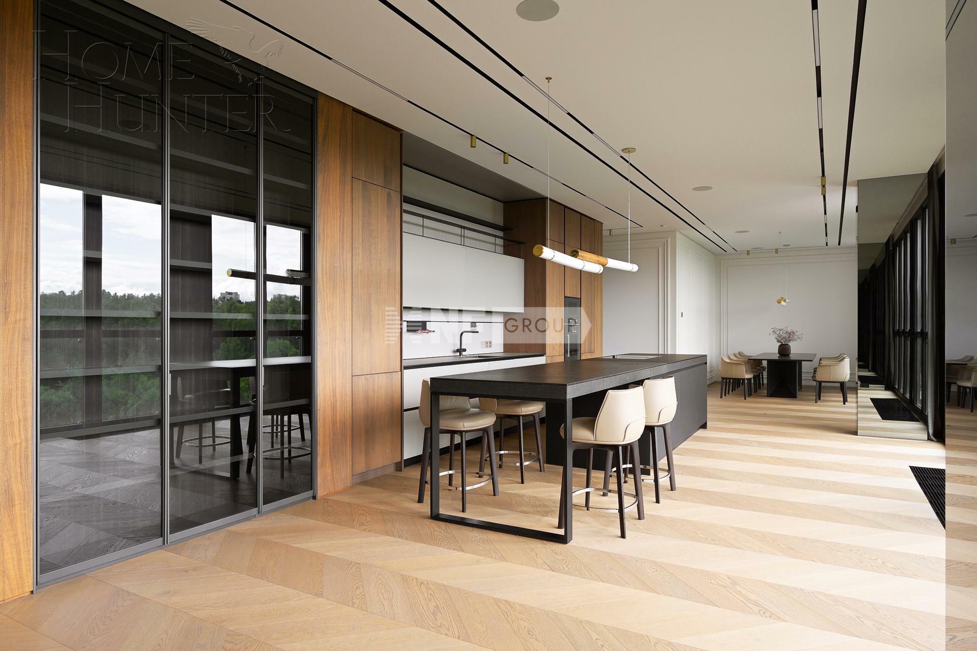 7-КОМН. ПЕНТХАУС С ОТДЕЛКОЙ 340 М² НА 7 ЭТАЖЕ