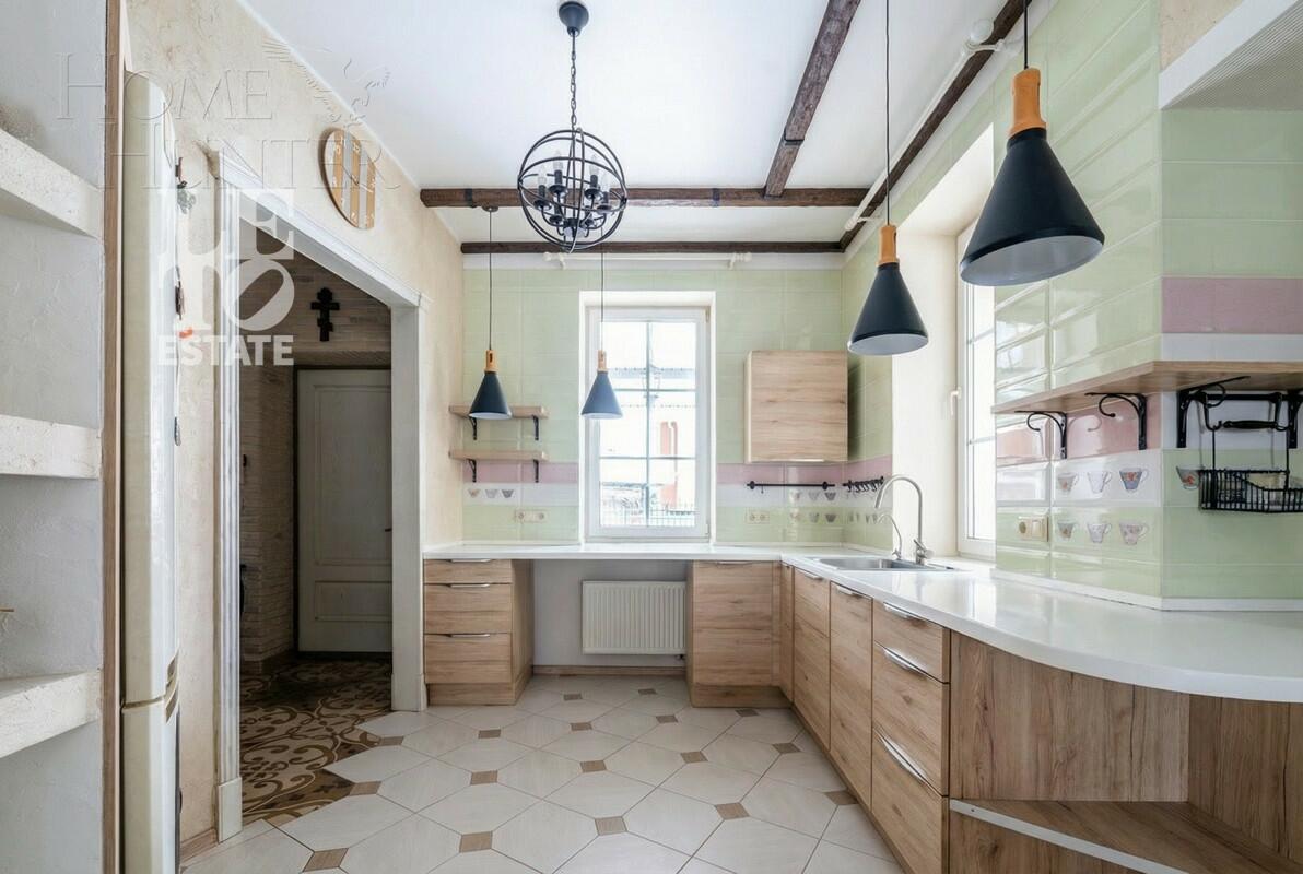 2-этажный таунхаус 209.2 м² с отделкой