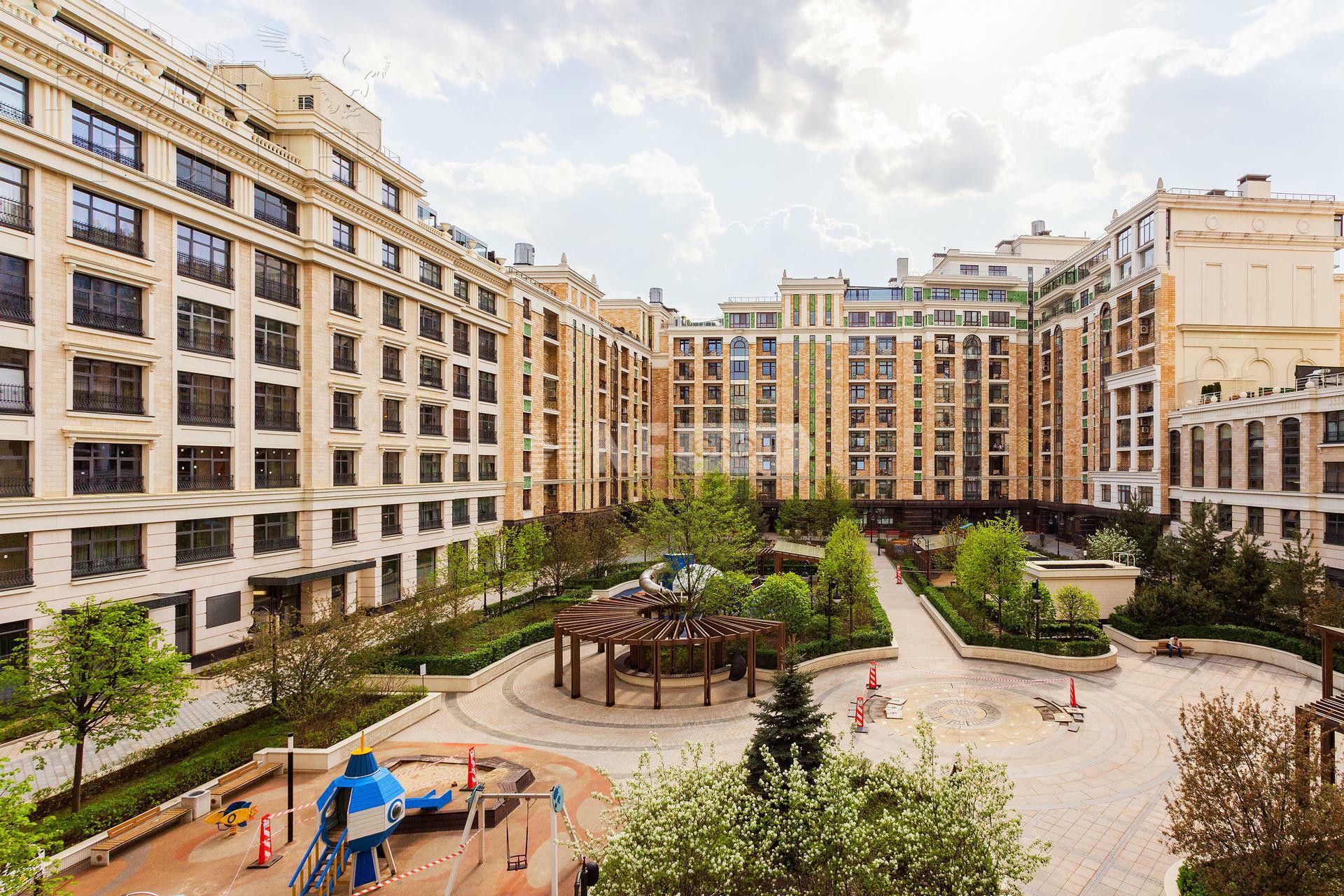 3-КОМН. КВАРТИРА С ОТДЕЛКОЙ 142.1 М² НА 3 ЭТАЖЕ