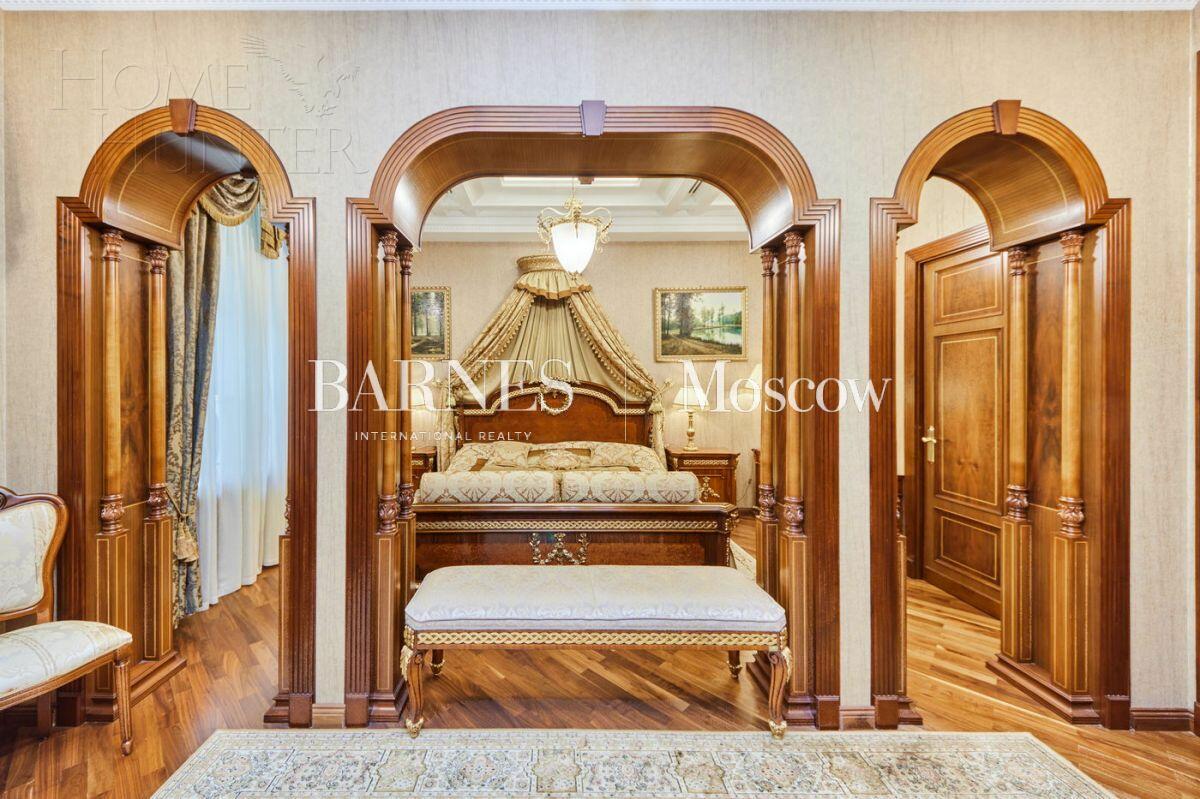 3-КОМН. КВАРТИРА С ОТДЕЛКОЙ 136.5 М² НА 3 ЭТАЖЕ