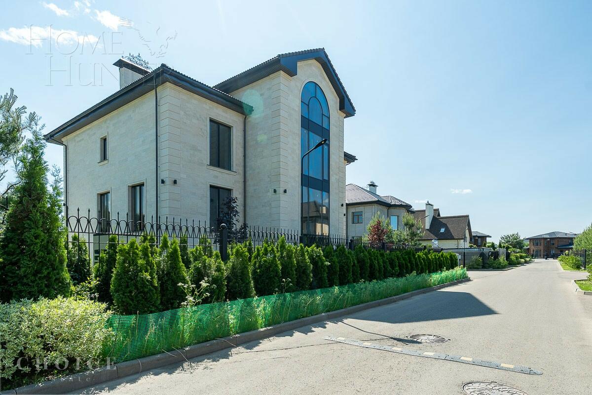 КОТТЕДЖ 650 м² с отделкой