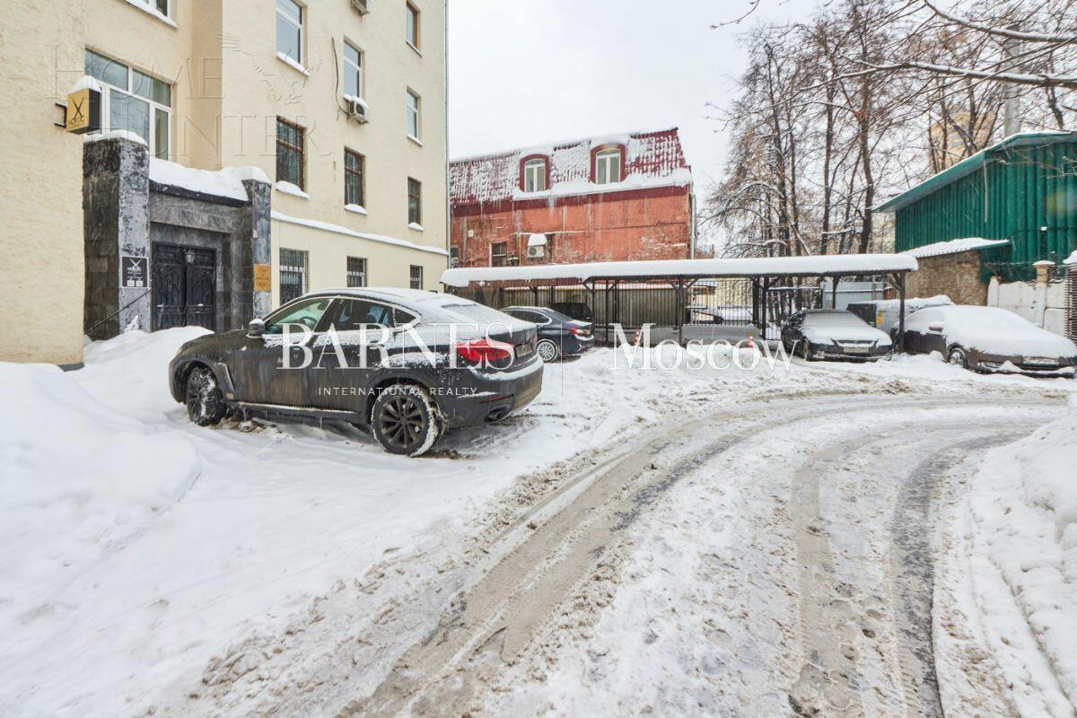 3-КОМН. КВАРТИРА С ОТДЕЛКОЙ 136.5 М² НА 3 ЭТАЖЕ