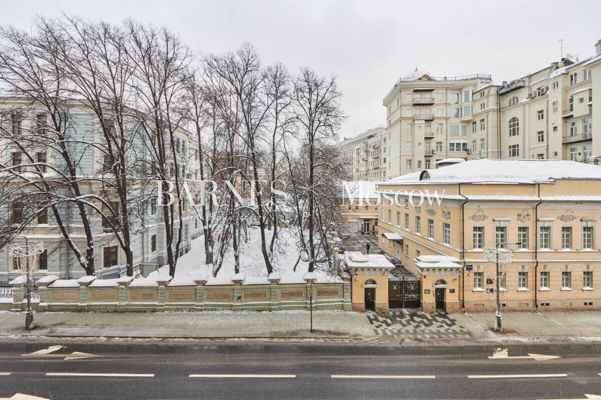 3-КОМН. КВАРТИРА С ОТДЕЛКОЙ 136.5 М² НА 3 ЭТАЖЕ