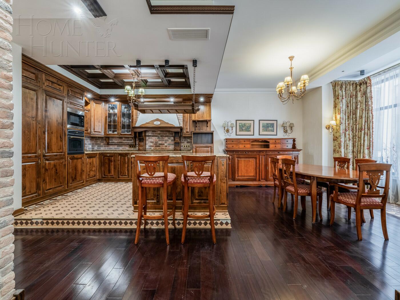 3-КОМН. КВАРТИРА С ОТДЕЛКОЙ 219.5 М² НА 10 ЭТАЖЕ