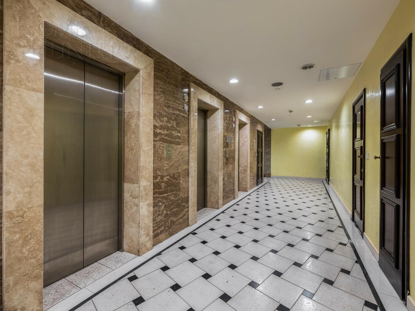 3-КОМН. КВАРТИРА С ОТДЕЛКОЙ 219.5 М² НА 10 ЭТАЖЕ