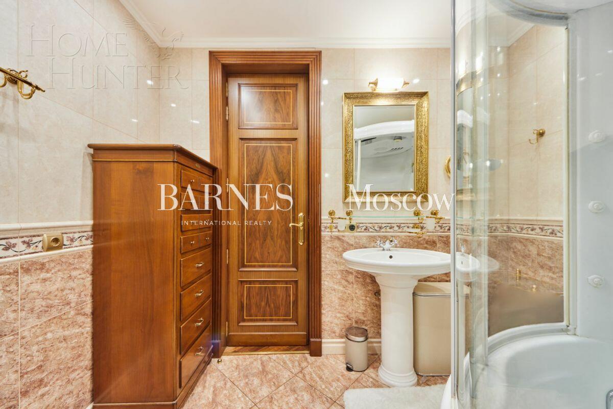 3-КОМН. КВАРТИРА С ОТДЕЛКОЙ 136.5 М² НА 3 ЭТАЖЕ