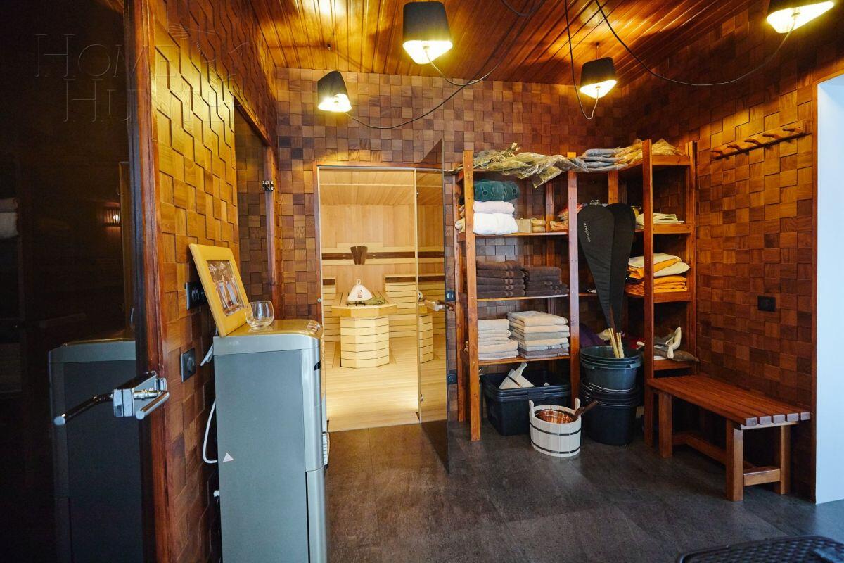 3-этажный коттедж 550 м² с отделкой