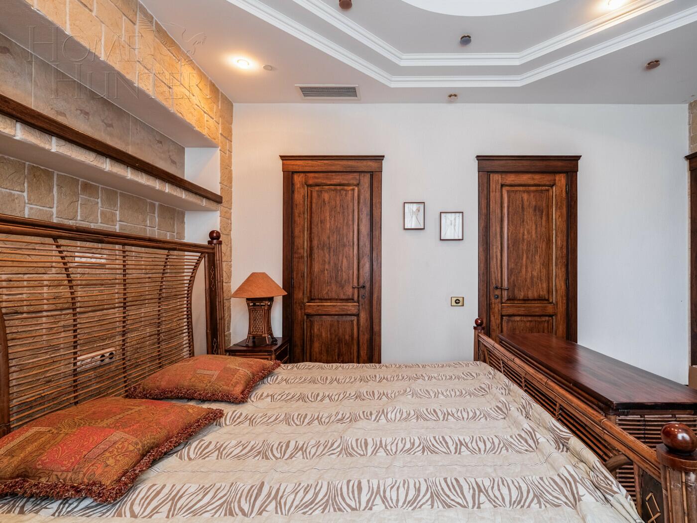 3-КОМН. КВАРТИРА С ОТДЕЛКОЙ 219.5 М² НА 10 ЭТАЖЕ