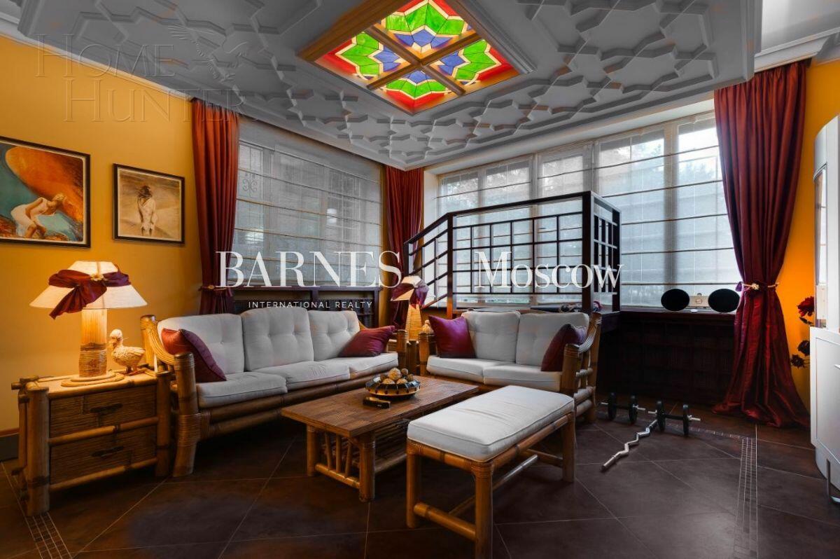 2-этажный коттедж 1 200 м² с отделкой