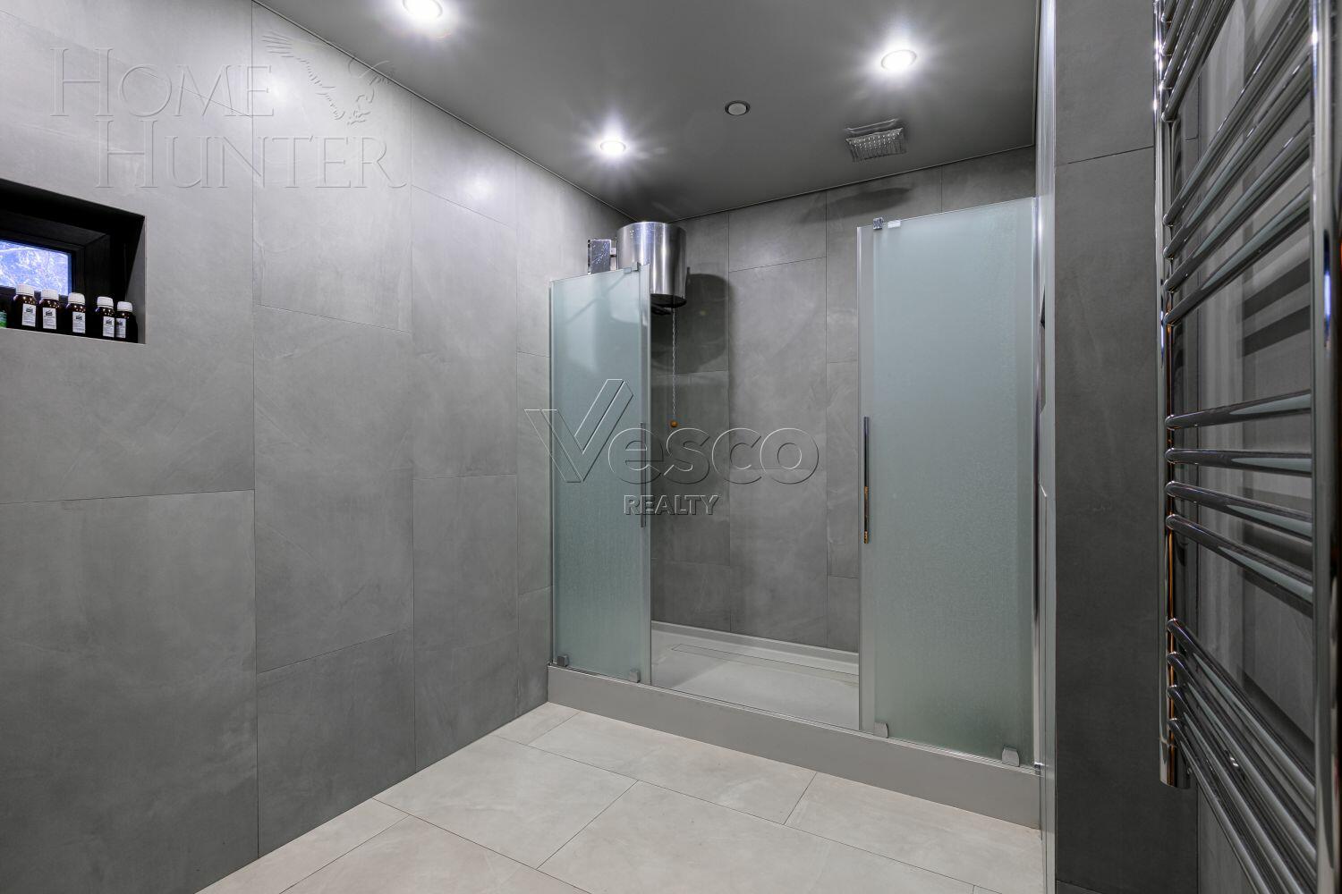 2-этажный коттедж 305 м² с отделкой