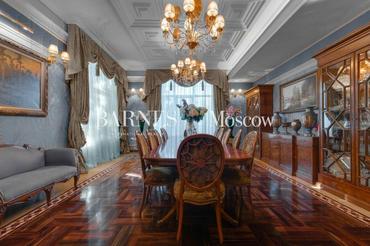 2-этажный коттедж 1 200 м² с отделкой