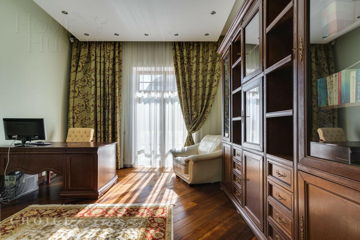 2-этажный коттедж 640 м² с отделкой