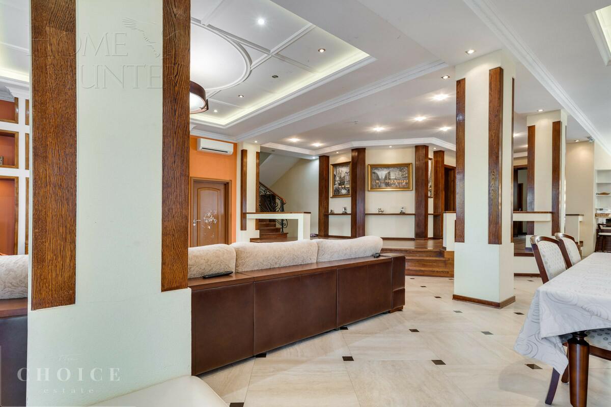 2-этажный коттедж 640 м² с отделкой