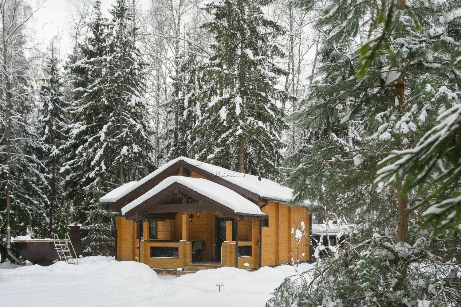 2-этажный коттедж 305 м² с отделкой