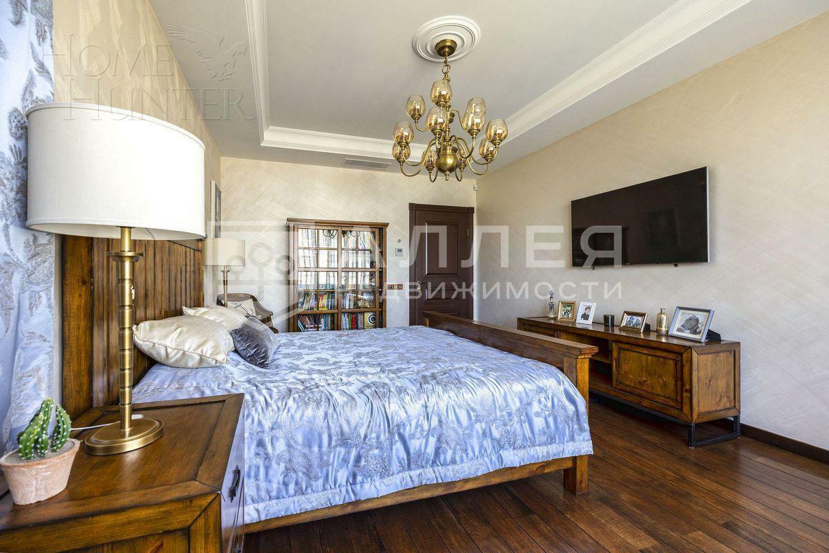 3-этажный таунхаус 270 м² с отделкой