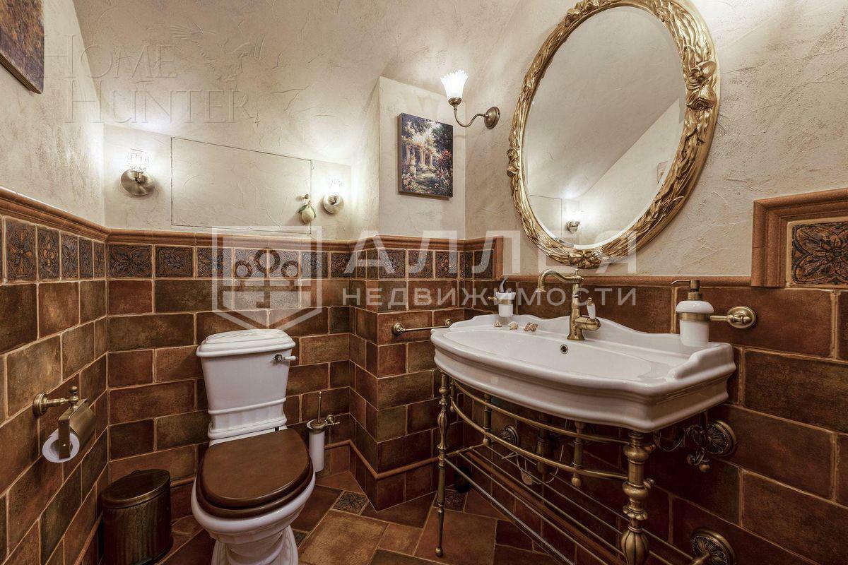 3-этажный таунхаус 270 м² с отделкой