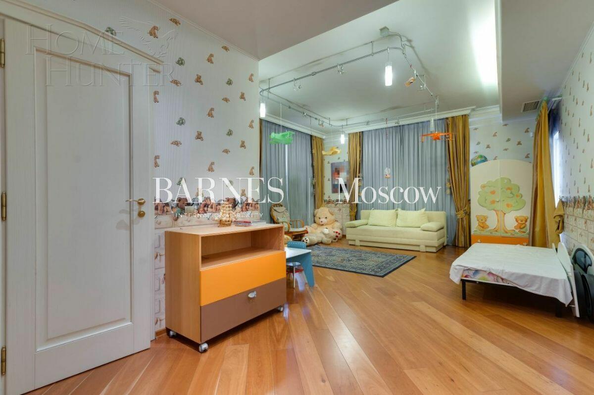 2-этажный коттедж 1 200 м² с отделкой