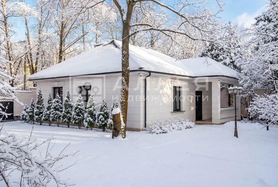 2-этажный коттедж 450 м² с отделкой