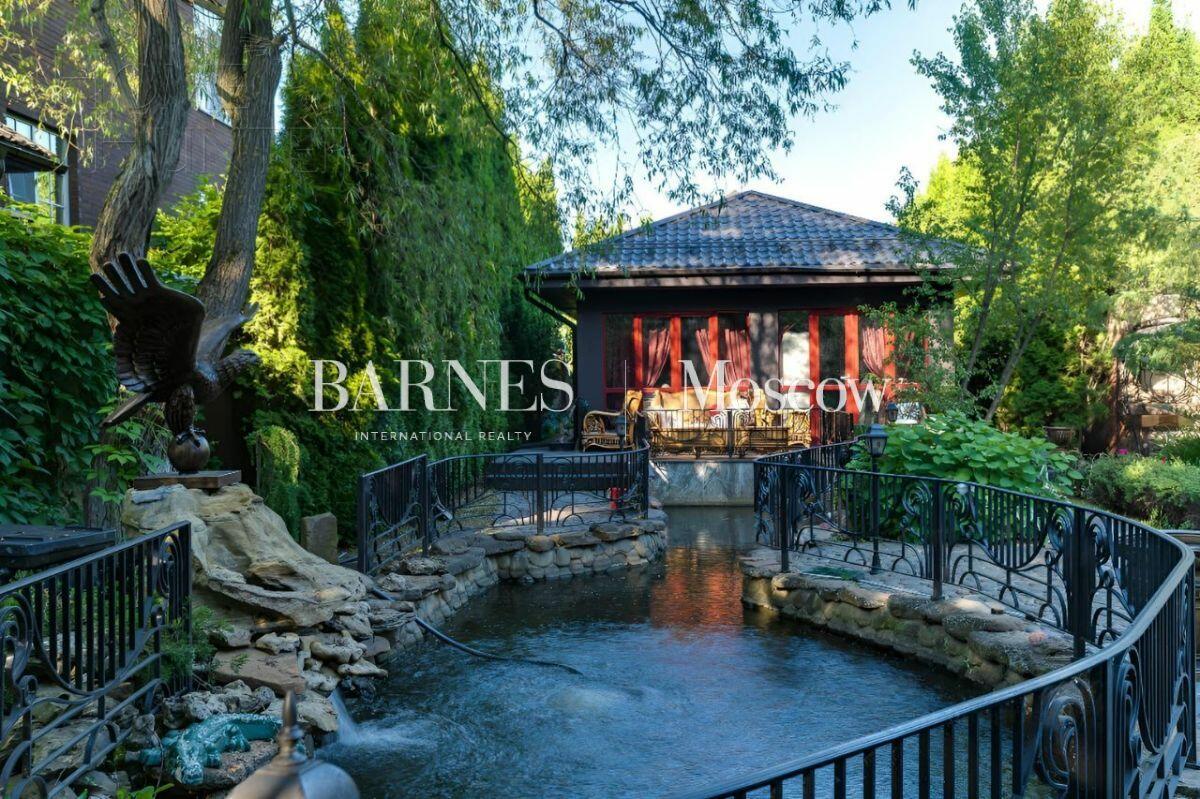 2-этажный коттедж 1 200 м² с отделкой