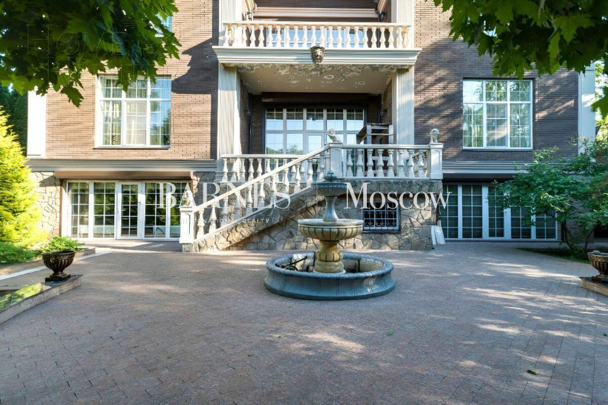 2-этажный коттедж 1 200 м² с отделкой