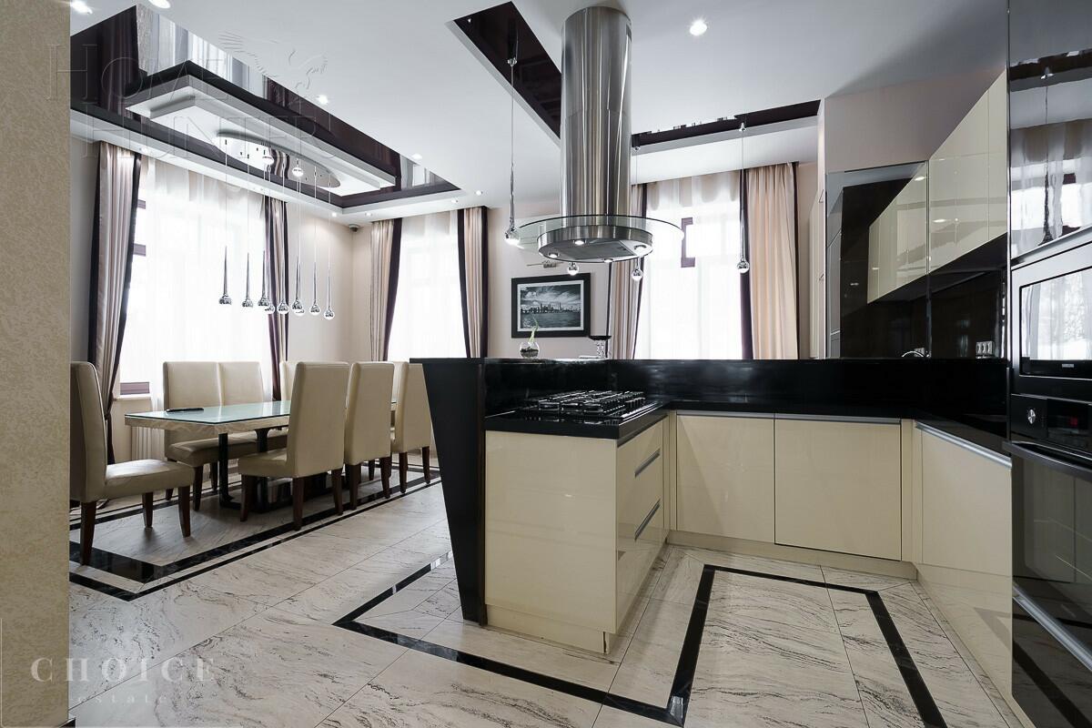 2-этажный коттедж 570 м² с отделкой